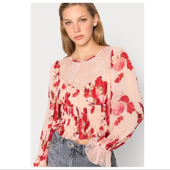 FREE PEOPLE BOHO BLOUSE FLORAL FESTIVAL PRINT LONG SLEEVES CROP TOP A2C - Picture 2 of 9